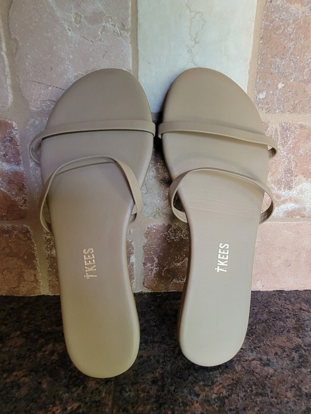 TKEES Leather Slides Sandals Double Strap Like New 7